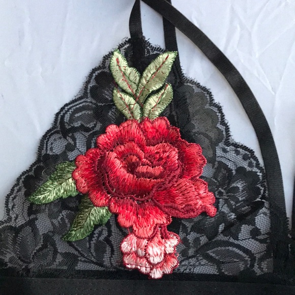 New Rose Appliqué Bralette - Picture 4 of 7